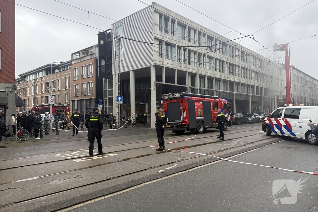 Woningbrand leidt tot grote afzetting van straat