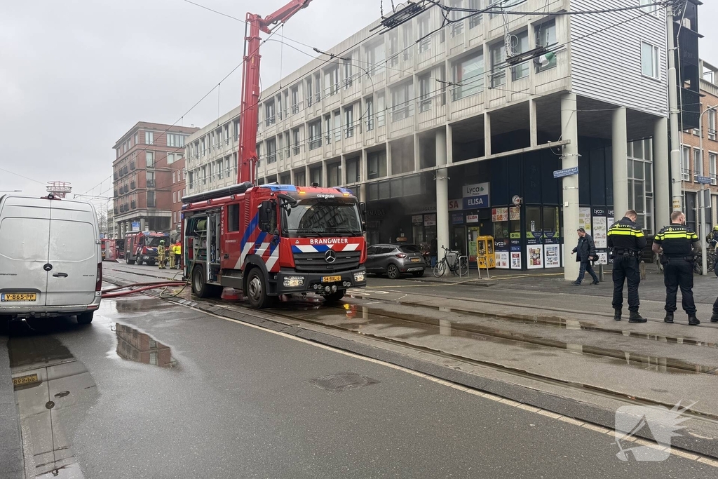 Woningbrand leidt tot grote afzetting van straat
