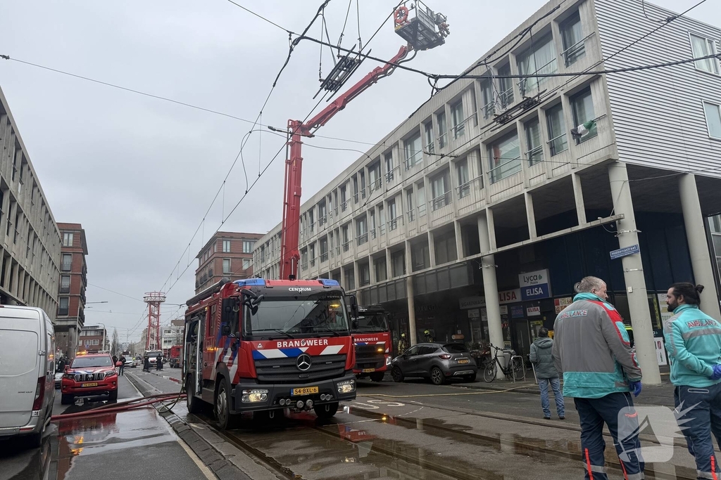 Woningbrand leidt tot grote afzetting van straat