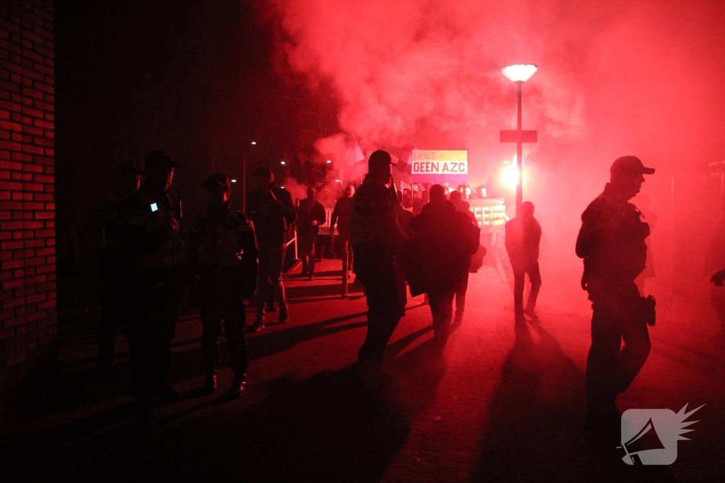 Grote opkomst bij demonstratie tegen AZC