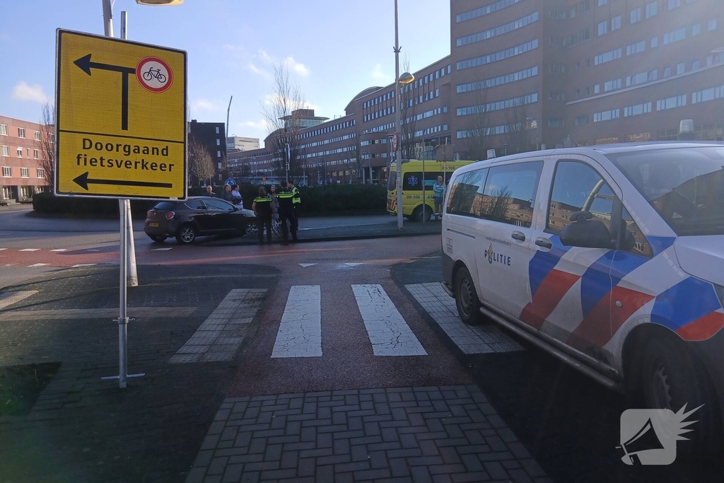 Gewonde na botsing tussen fietser en auto