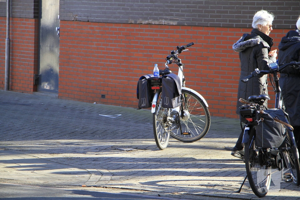 Fietsers botsen met elkaar en raken gewond