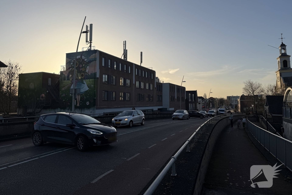 Hefbrug in storing, verkeer ondervindt hinder