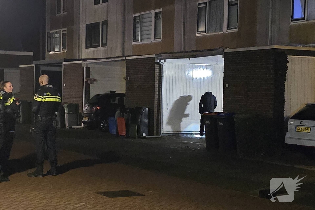 Explosie bij woning veroorzaakt schade