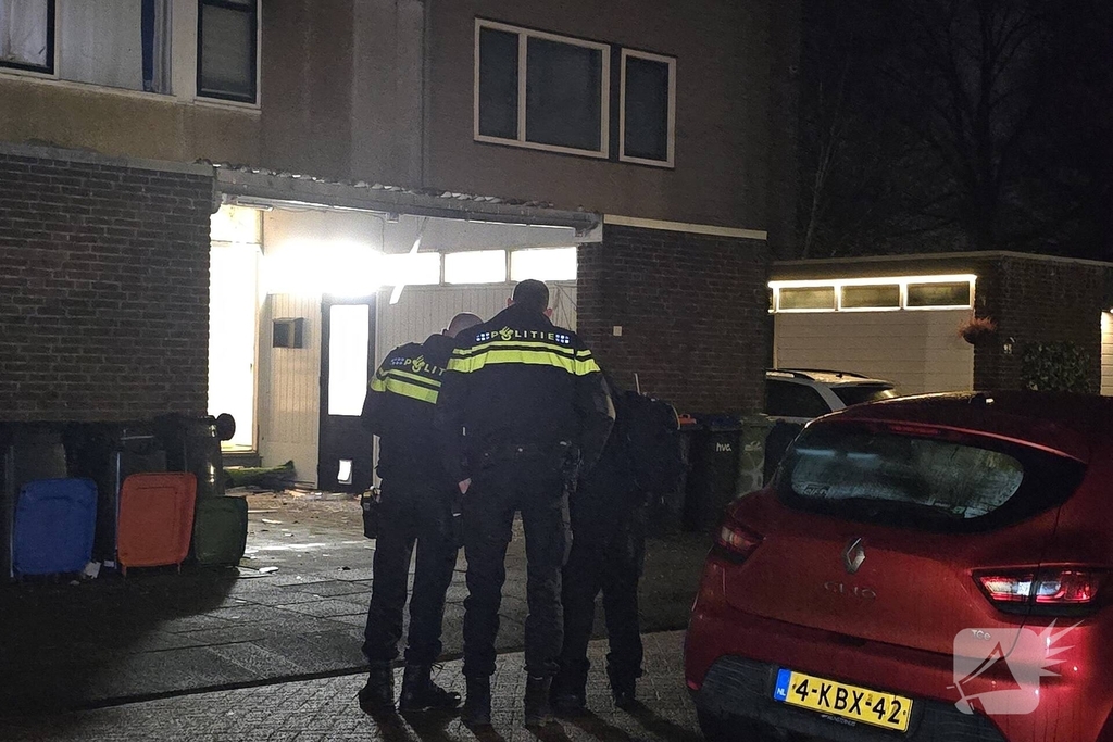 Explosie bij woning veroorzaakt schade