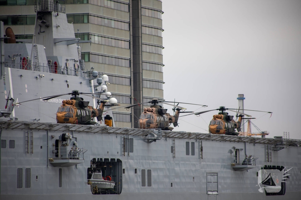 Turkse marineschepen zorgen voor veel bekijks