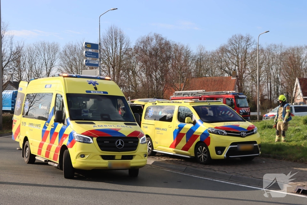 Ongeval op rotonde zorgt voor verkeershinder