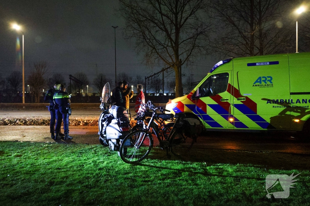 Scooters botsen frontaal op fietspad