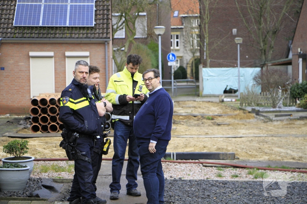 Brand op zolder van woning leidt tot ontruiming