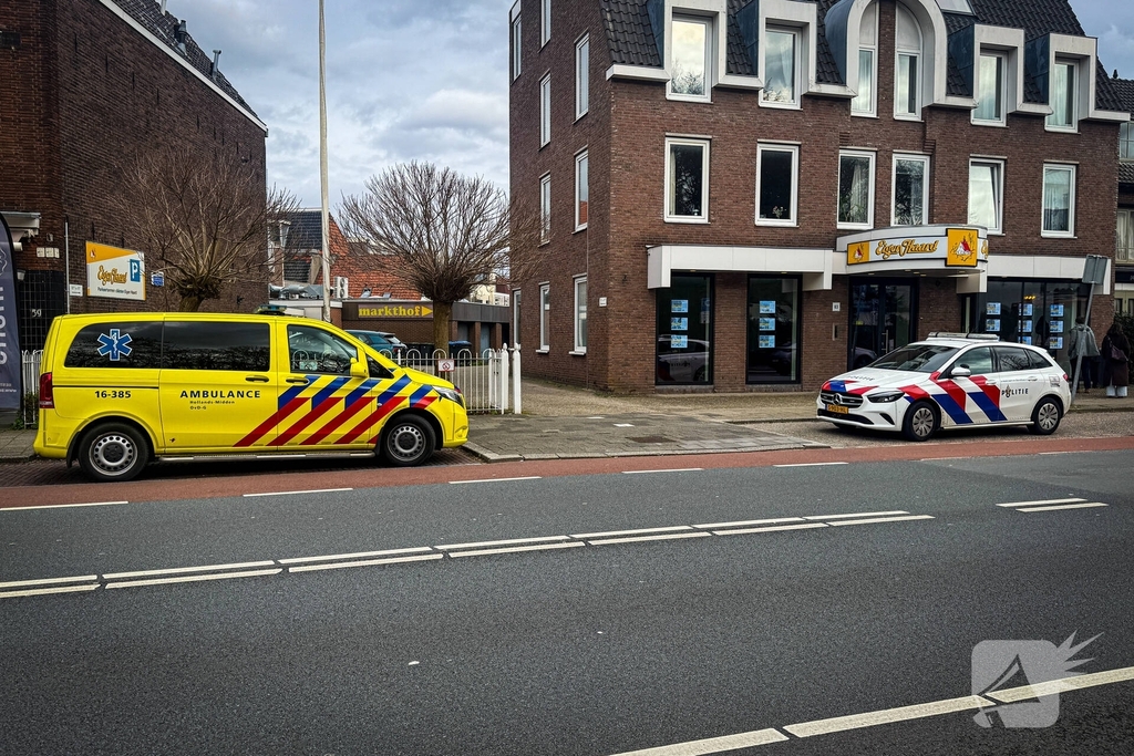 Brandweer onderzoekt gaslucht in supermarkt