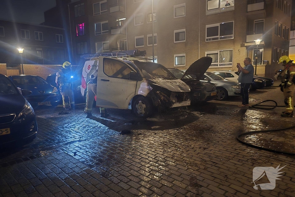 Opzet bij brandende bestelbus