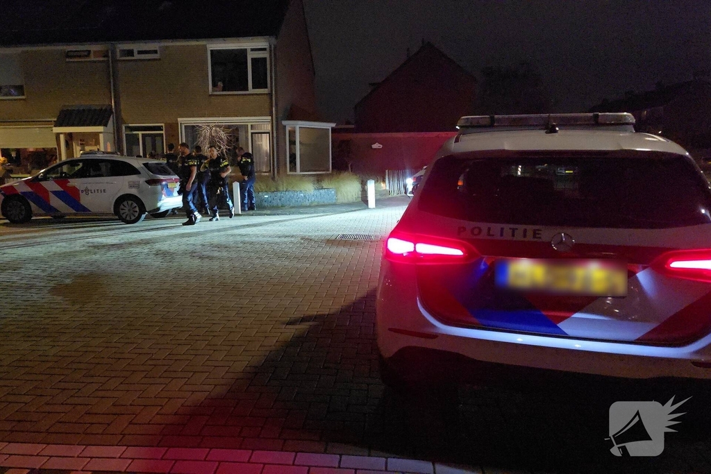 Politie start grote zoekactie na melding vuurwapen