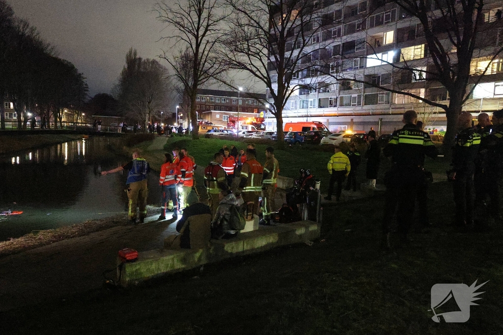 Persoon te water leidt tot grote hulpverlening