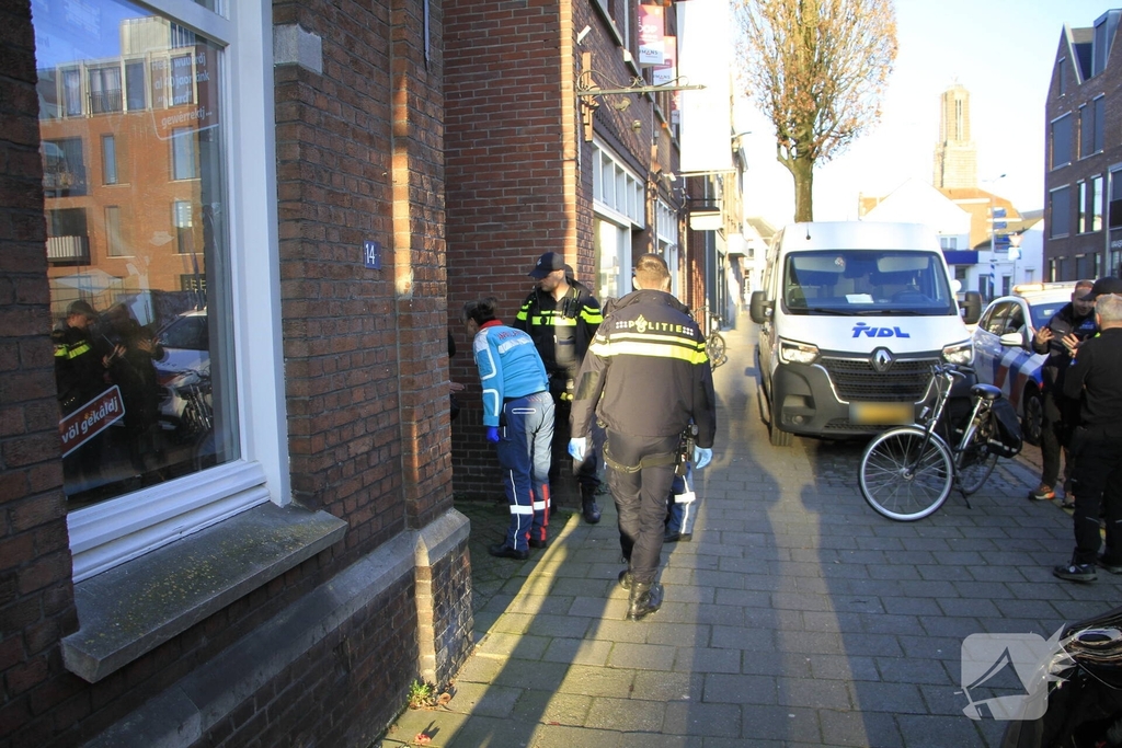 Fietsster gewond door open deur busje
