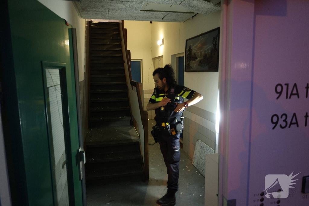 Explosie in woning leidt tot grote schade