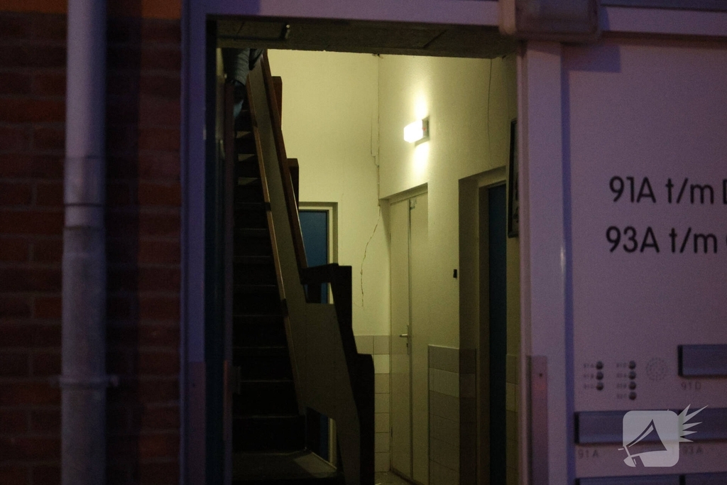 Explosie in woning leidt tot grote schade