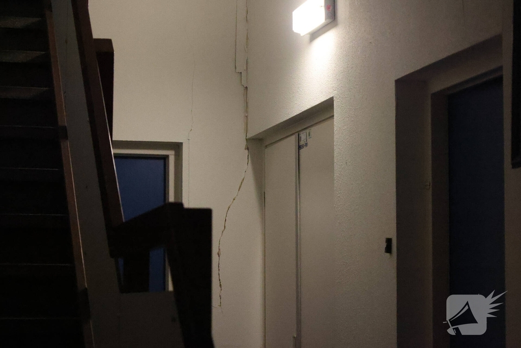 Explosie in woning leidt tot grote schade