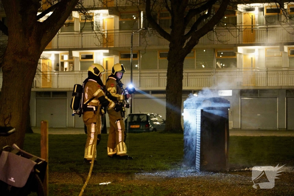 Brandweer ingezet voor brand in container