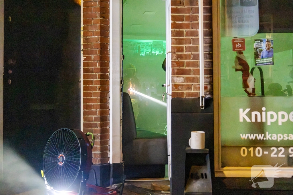 Inbraak en brandgerucht in kapperszaak