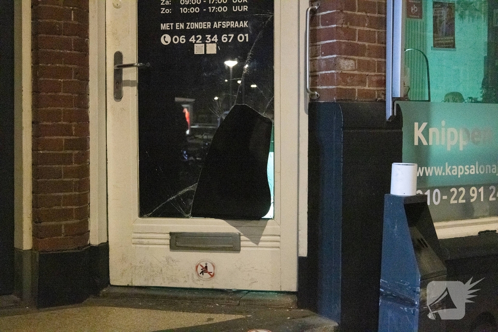 Inbraak en brandgerucht in kapperszaak