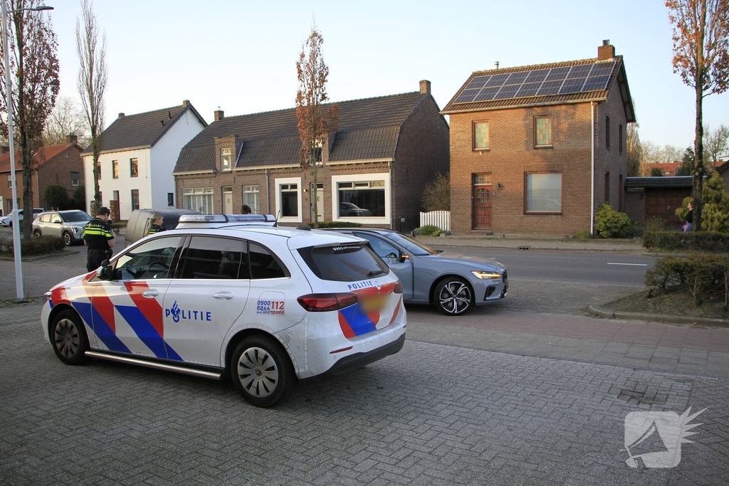 Botsing tussen voertuig en bestelbusje