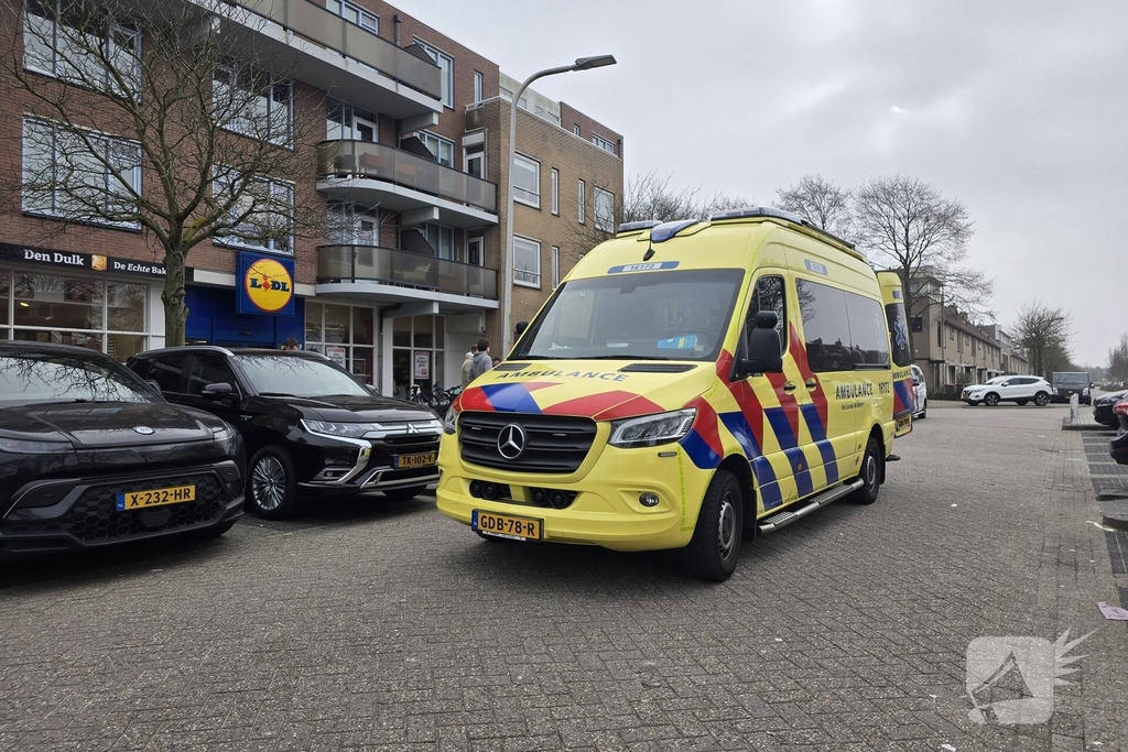 Gewonde en aanhouding bij steekincident in supermarkt