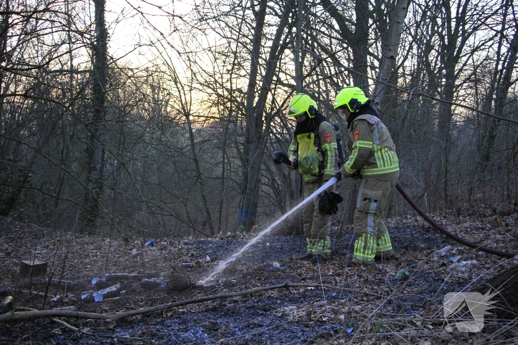 Kind betrapt op steken van vuurtjes met spuitbussen