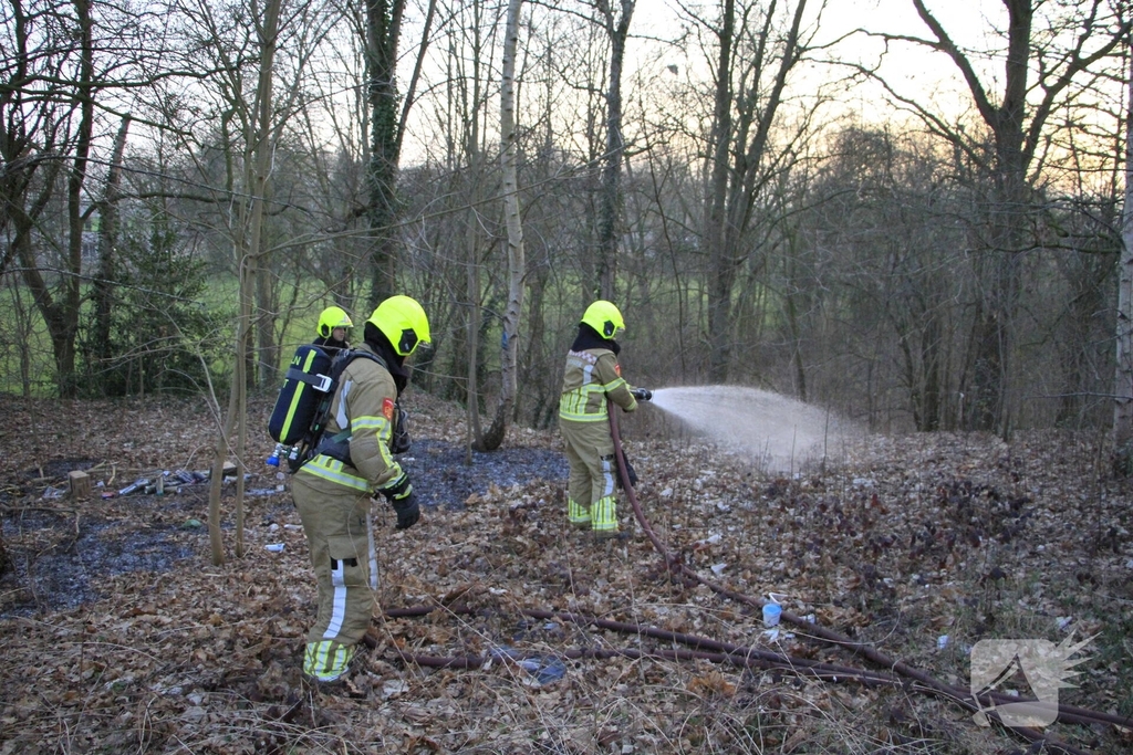 Kind betrapt op steken van vuurtjes met spuitbussen