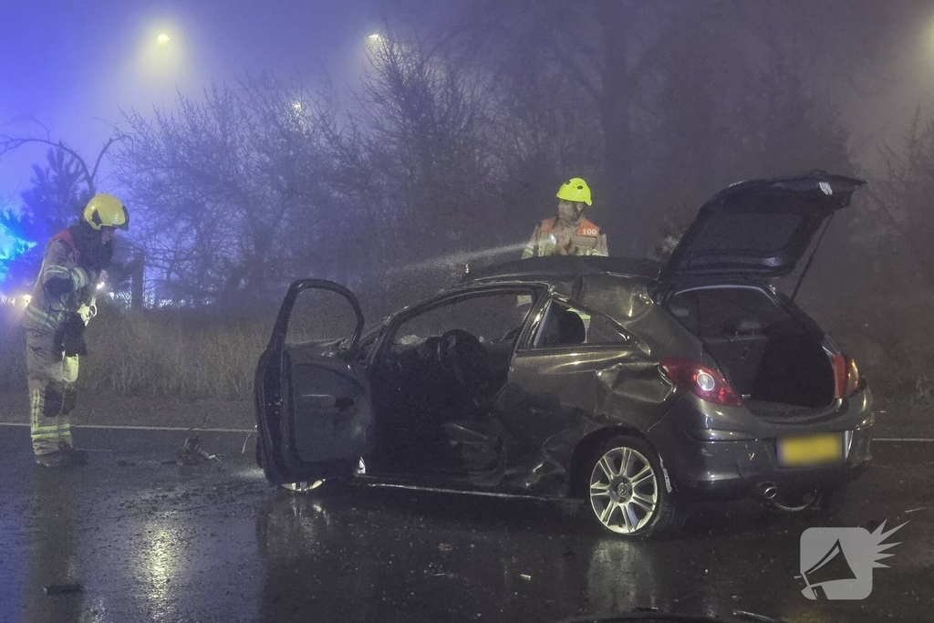 Zwaargewonde na hevige crash tijdens achtervolging