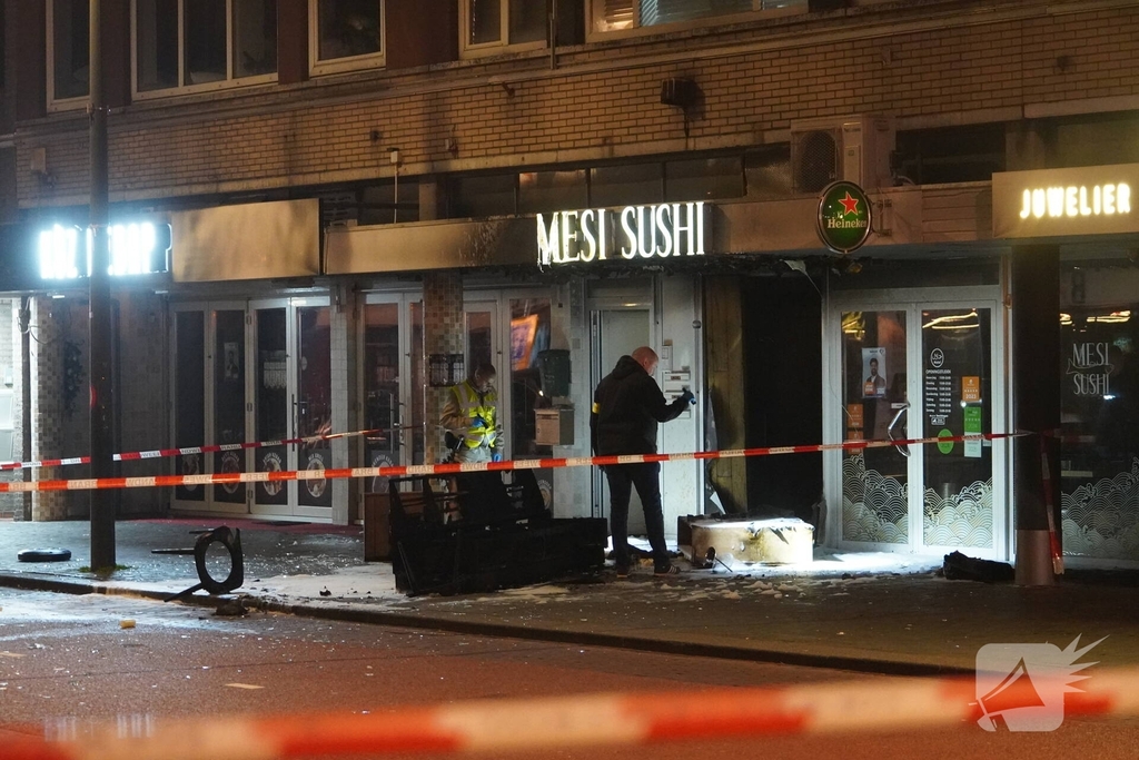 Brand door explosie bij Sushi-bar