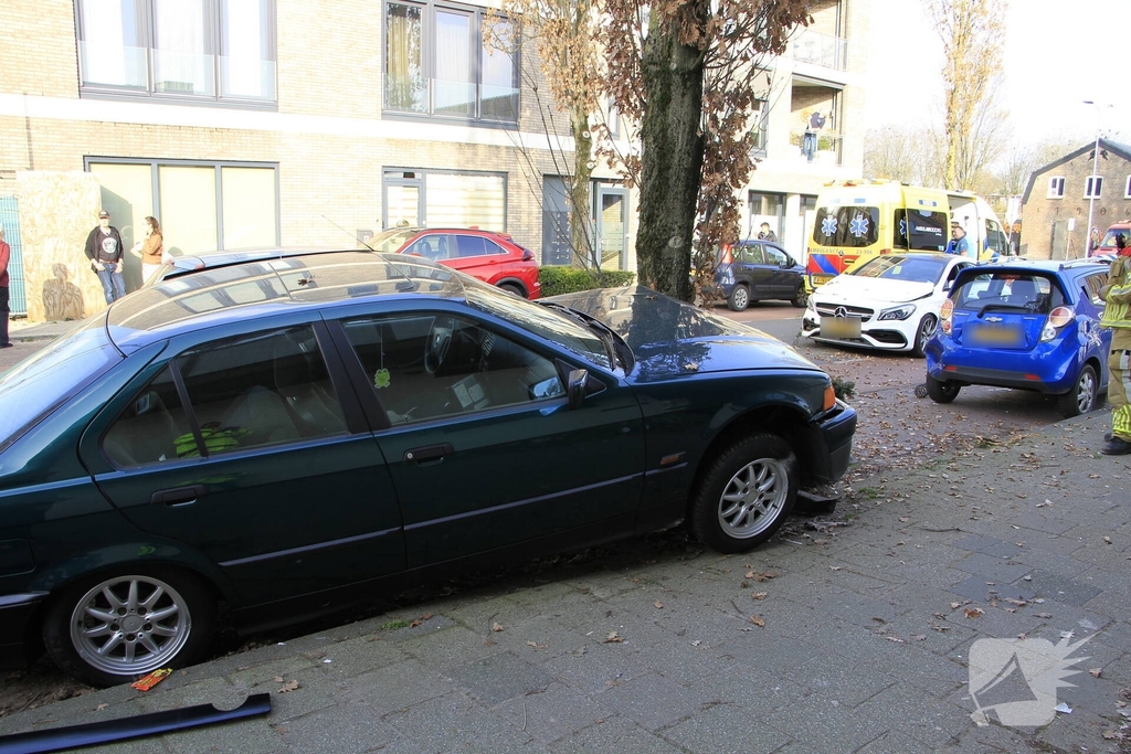 Zware aanrijding met meerdere voertuigen