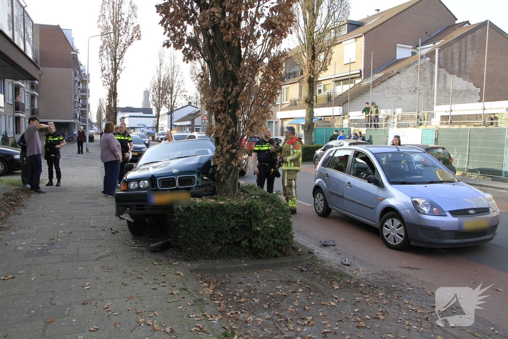 Zware aanrijding met meerdere voertuigen