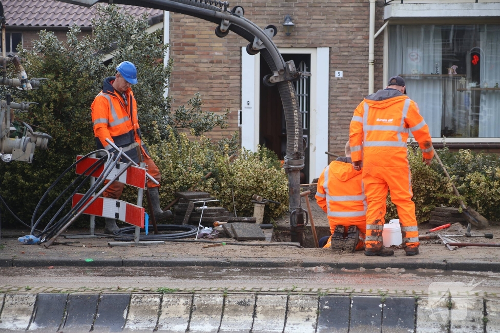 Waterleiding geraakt na graafwerkzaamheden
