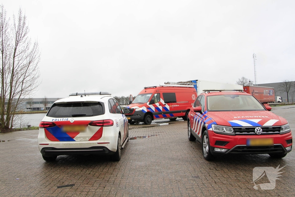 Zoektocht naar verdacht voorwerp in kanaal