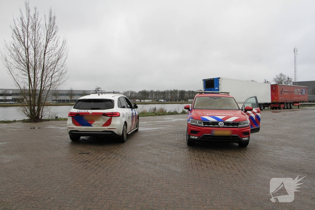 Zoektocht naar verdacht voorwerp in kanaal