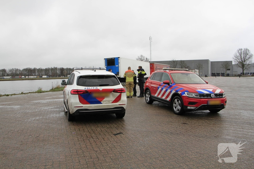 Zoektocht naar verdacht voorwerp in kanaal
