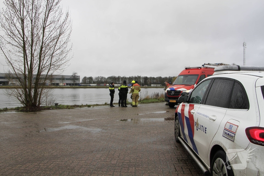 Zoektocht naar verdacht voorwerp in kanaal