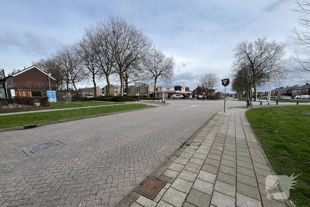 Politie plaatst camera bij beruchte rotonde