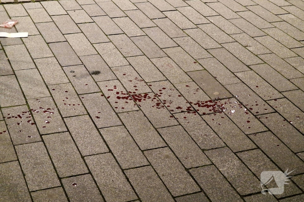 Politie legt tourniquet aan bij slachtoffer steekpartij