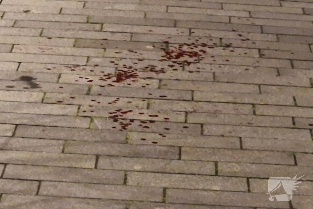 Politie legt tourniquet aan bij slachtoffer steekpartij