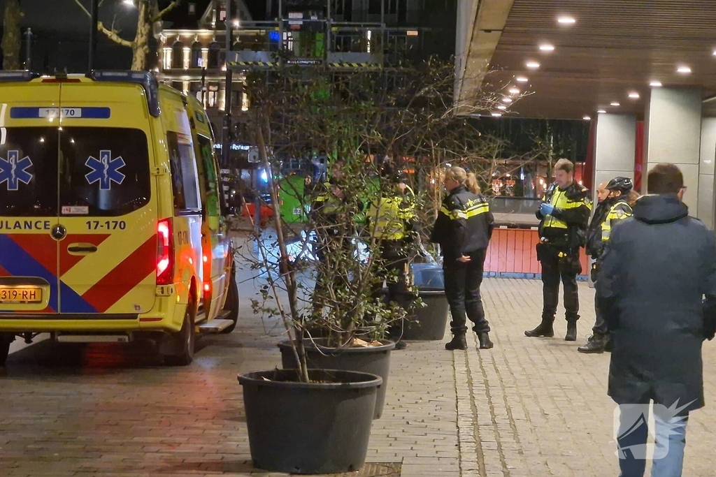 Politie legt tourniquet aan bij slachtoffer steekpartij