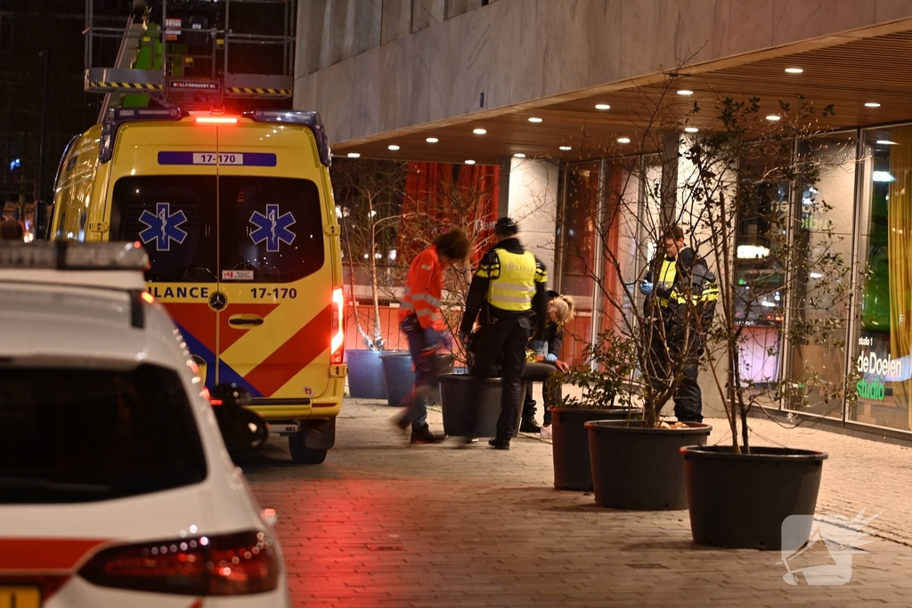 Politie legt tourniquet aan bij slachtoffer steekpartij