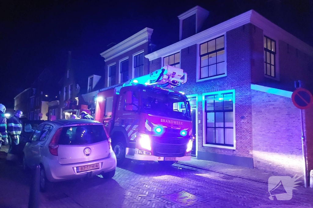 Hoogwerker afstempelen gaat moeizaam bij brand