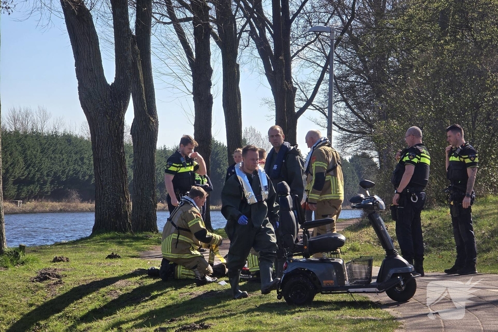 Scootmobiel te water bij incident