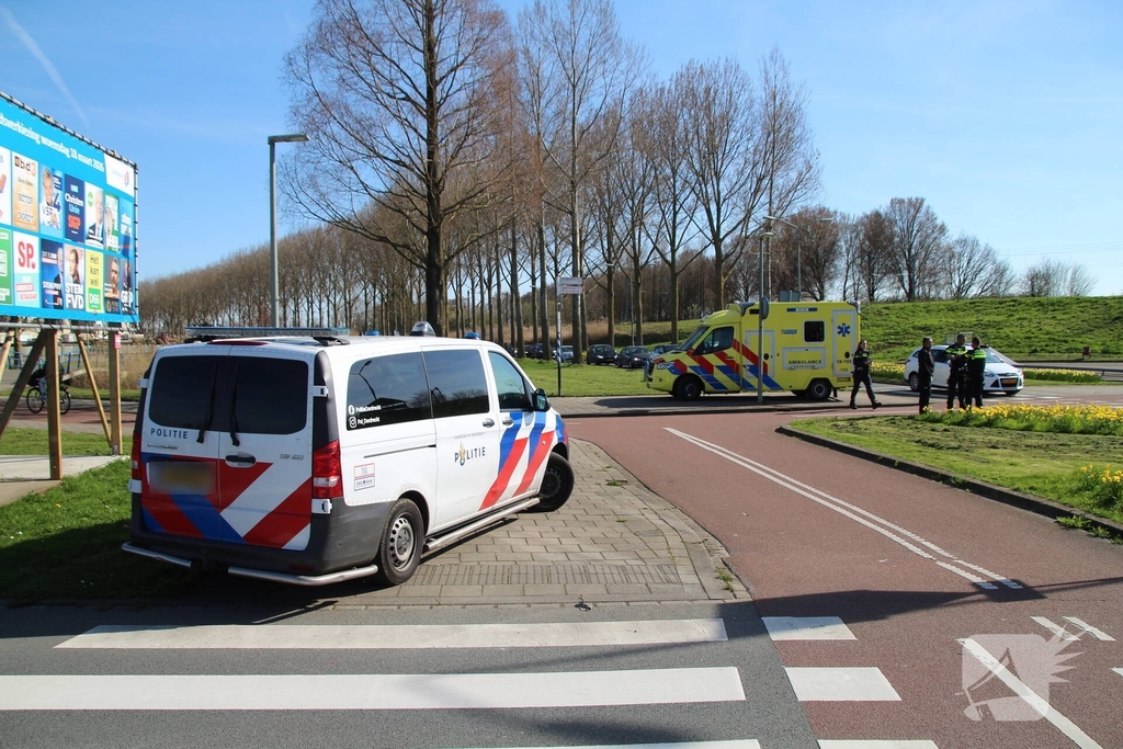 Scooterrijder gewond na aanrijding met auto