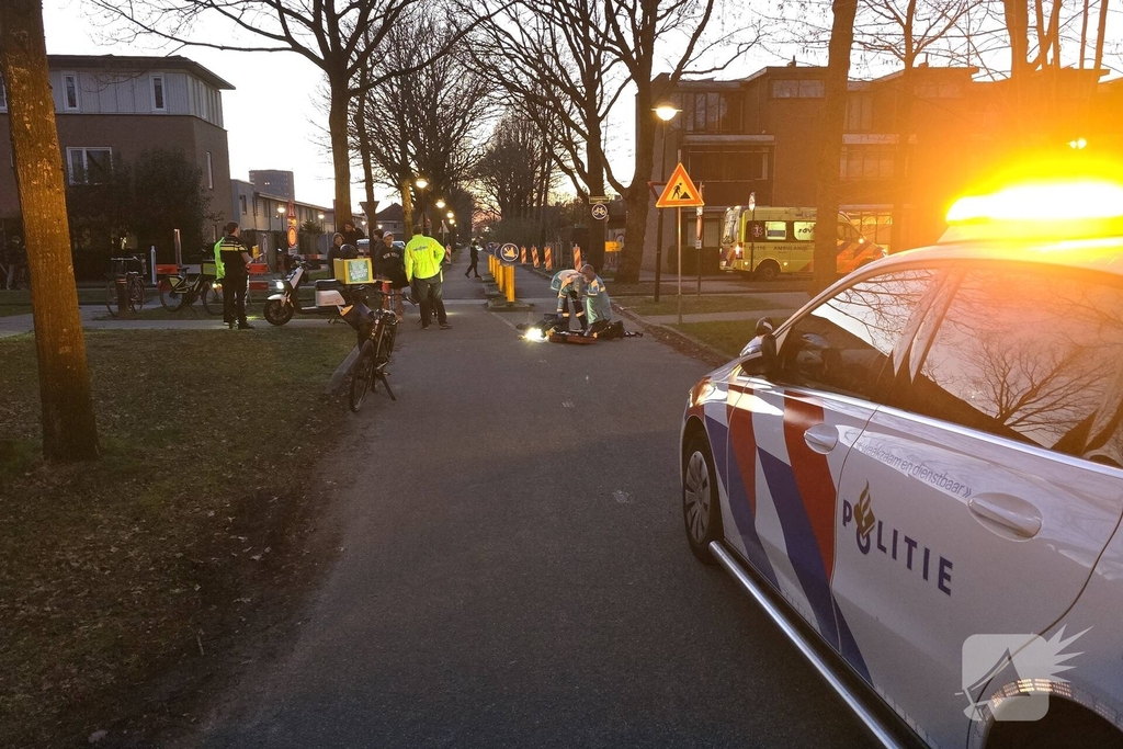 Fietser gewond bij botsing met bezorgscooter