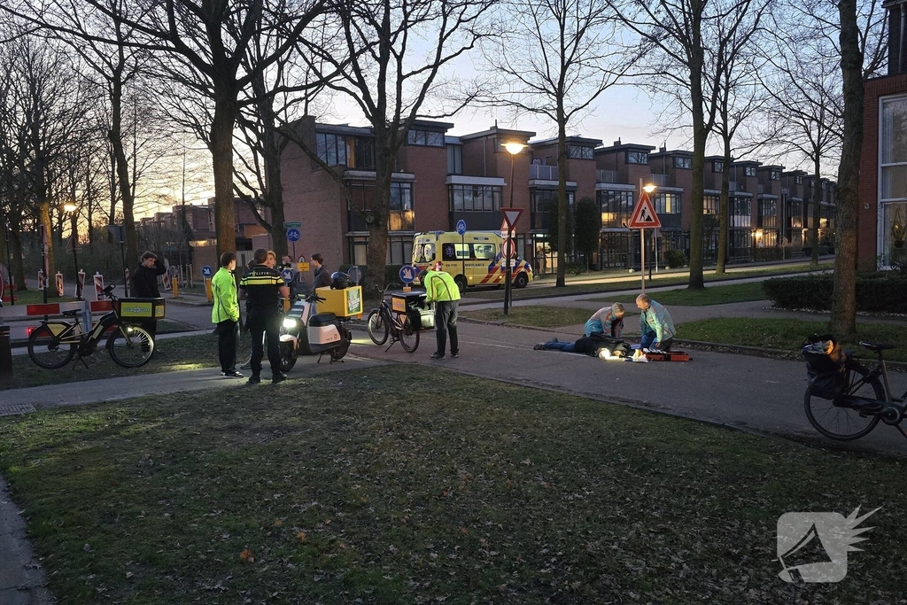 Fietser gewond bij botsing met bezorgscooter