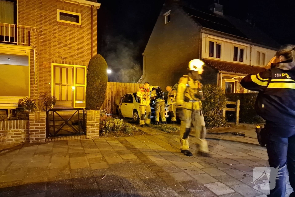 Oorzaak autobrand nog onbekend