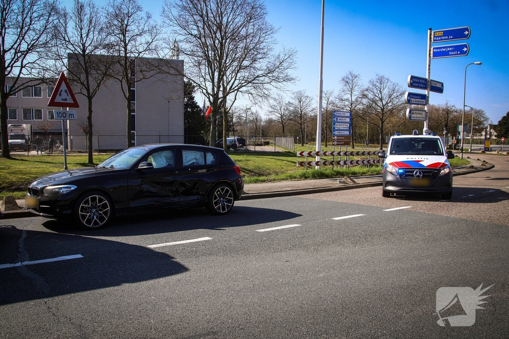Vader en dochtertje ongeschonden na botsing