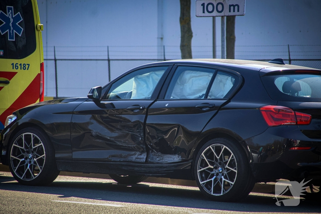 Vader en dochtertje ongeschonden na botsing